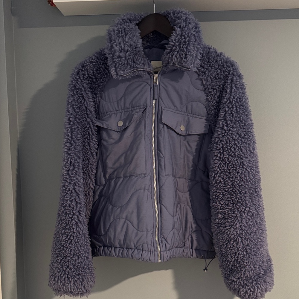Universal Thread Teddy Jacket in blue/gray Medium